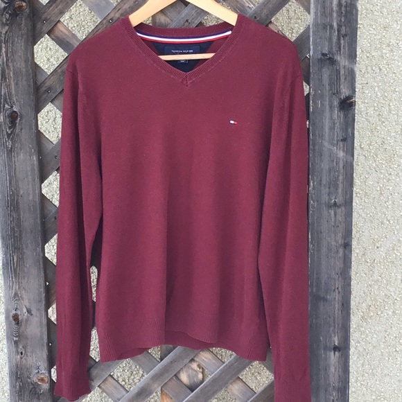 Tommy Hilfiger Sweaters - Tommy Hilfiger burgundy color sweater